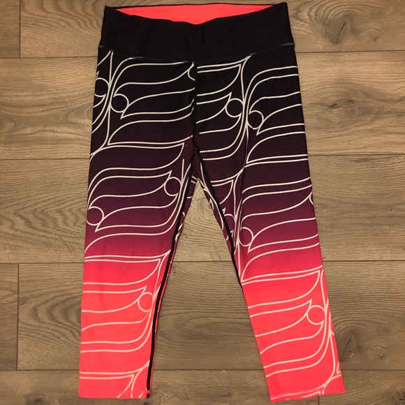 Fabletics Pants - Neon Fabletics leggings